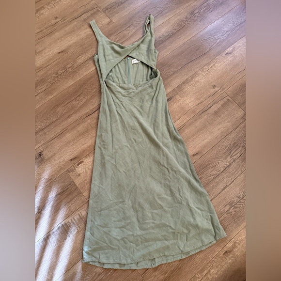 Petal & Pup Apollo Dress. Size 4. - Picture 2 of 6